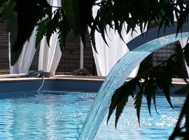Cocoon inn&Spa, hotel in Saint-Saturnin-les-Avignon