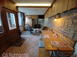 Romantic Relax, hotel u gradu 'Venas'