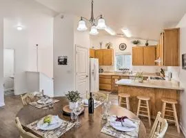 Mount Shasta Escape with Balcony about Walk to Dtwn