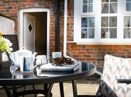 Courtyard Cottage, vacation rental in Filey