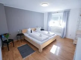 WOHNUNG OBERGESCHOSS mit 3 Schlafzimmer in ruhiger Gegend