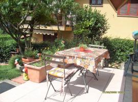 House Yanina, hôtel à Bellano