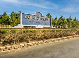 Colony Club T8 by Vacation Homes Collection, מלון עם בריכה בגולף שורז