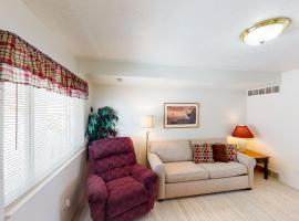 Marina Retreat, hotel in Garden City