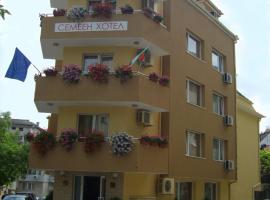 Hotel Palitra: Varna'da bir otel