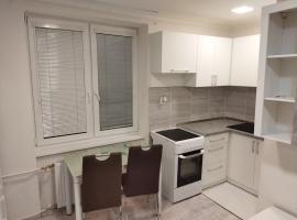 Apartmán blízko centra, povoljni hotel u gradu Humenje