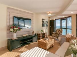 Luxury Ocean View 1203, хотел близо до Greenways Strand Golf Estate On Sea, Кейптаун