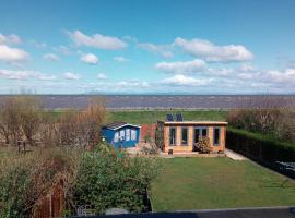 Dolphin House, holiday home in Preesall