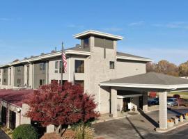 La Quinta by Wyndham Springfield South, hotel near Springfield-Branson Airport - SGF, Springfield