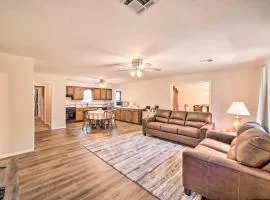 Cozy Stigler Escape, Walk to Lake Eufaula!