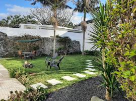 Vila Nikau - Garden by the Sea, villa en Lagoa