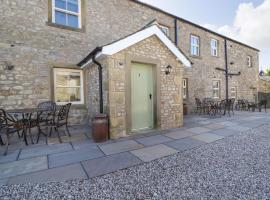 1 Hull House Cottage: Skipton, Hellifield Railway Station yakınında bir otel