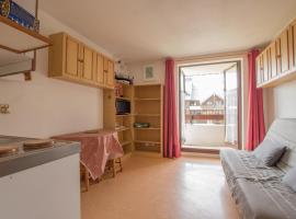 Studio Ella au cœur du village, готель у місті Самоенс