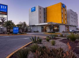 TRYP by Wyndham San Luis Potosi Hotel & Suites, hotel near Ponciano Arriaga International Airport - SLP, San Luis Potosí