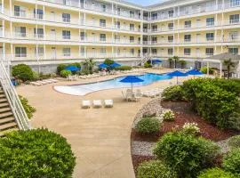 The Sandbridge Dunes - Captains' Quarters 408