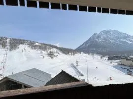 FRONT DE NEIGE MONTGENEVRE