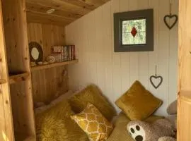 Shepherd's Hut at St Anne's - Costal Location