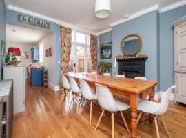 Seaview Villa - Norfolk Cottage Agency, hotel in Sheringham
