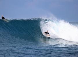 Mikado Surf Camp, гостьовий будинок у місті Thimarafushi