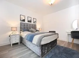 Luxury 2Bedroom - 2Bath - Prime location - Patio