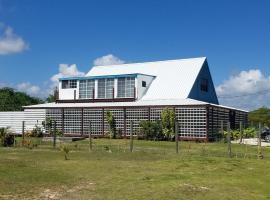 The BNB on Triggerfish Close to the airport, hotel near Augustine Pine Ridge Airstrip, Ladyville