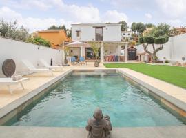 Awesome home in El Vendrell with Outdoor swimming pool, Private swimming pool and WiFi