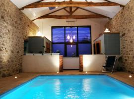 L'Escale du Bocage Piscine couverte chauffée, hotel en La Flocellière