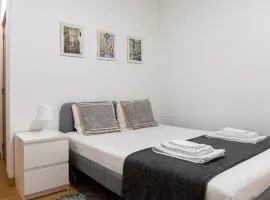Entrecampos - Two bedroom apartment with Terrace