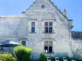 Nice Home In Chinon With Kitchen