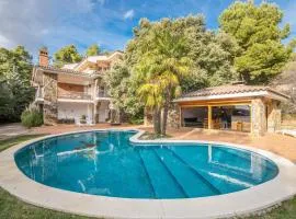 6 Bedroom Gorgeous Home In Matadepera