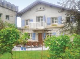 Lovely Home In Charritte De Bas With Wifi, hotel with parking in Charritte-de-Bas