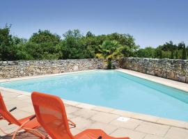 Stunning Home In Padirac With 2 Bedrooms, Wifi And Outdoor Swimming Pool, atostogų būstas mieste Padirakas