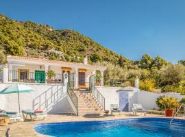 Beautiful Home In Frigiliana、フリヒリアナのホテル