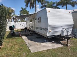 A comfortable place to rest or play at fort myers beach rv resort, Ferienunterkunft in Fort Myers