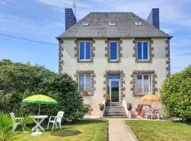 Amazing Home In Morlaix With Wifi