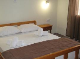 George house, cheap hotel in Theologos