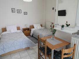 Flo's Apartments, hotel Meszolóngiban