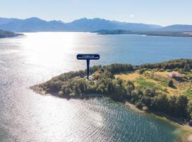 Possum Lodge, hotel in Manapouri