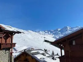 Le Chamois des Alpages de Reberty ski au pied
