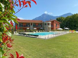 Residence Villa Paradiso – hotel w mieście Gravedona