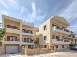 Aloustina Apartments, hotell sihtkohas Archangelos