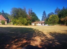 Quatre Saisons Été, hotel económico em Bergerac