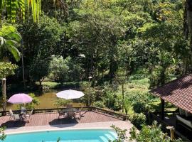 Sítio Bagatelle com cachoeira e piscina!, habitación en casa particular en Angra dos Reis