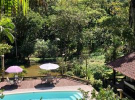 Bagatelle Hospedagem com cachoeira, lago e piscina!, hotel in Angra dos Reis