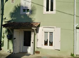 Repos au vert en Ariège, povoljni hotel u gradu Le Peyrat