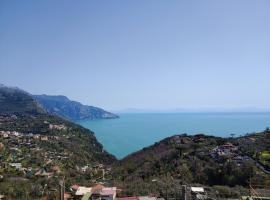 Viesnīca ar autostāvvietu Sorrento, Positano, Amalfi Coast, Capri, garden, villa Carcara pilsētā Colli di Fontanelle