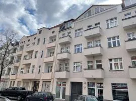 Luxury 60m2 Appartement in Wilhelmstadt Berlin