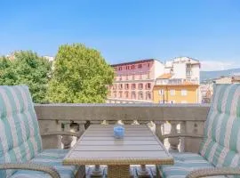 James Joyce Luxury Apartment