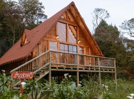 BRUMA BLANCA CHALETS, hotel em Medellín