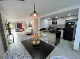 Apto Moderno, Ubicacion Perfecta, a media calle del Malecon y Embalse, a 8 min de la Piedra del Peñol